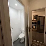 La Coloc' Docks T6 4 Bathrooms Garden Casa vacanze *