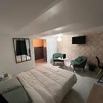 Casa vacanze La Coloc' Docks T6 4 Bathrooms Garden Rouen