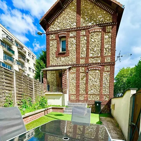 Casa vacanze La Coloc' Docks T6 4 Bathrooms Garden