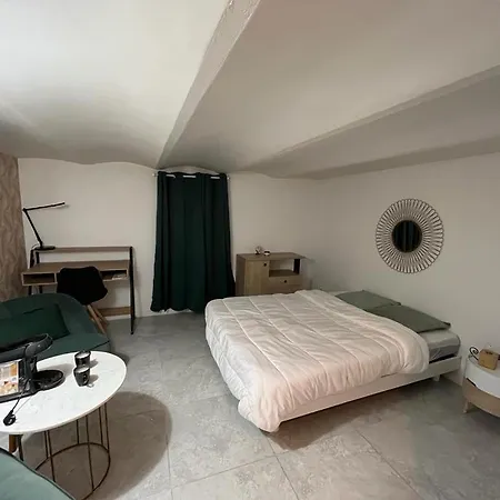 Holiday home La Coloc' Docks T6 4 Bathrooms Garden Rouen